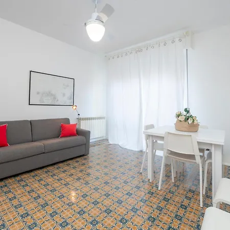 283 - Casa Margherita, A 300metri Dal Mare Di